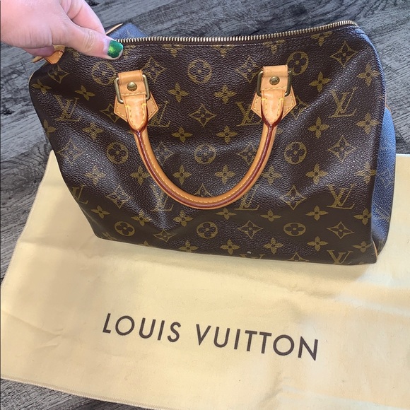 Louis Vuitton Purse - Picture 4 of 15